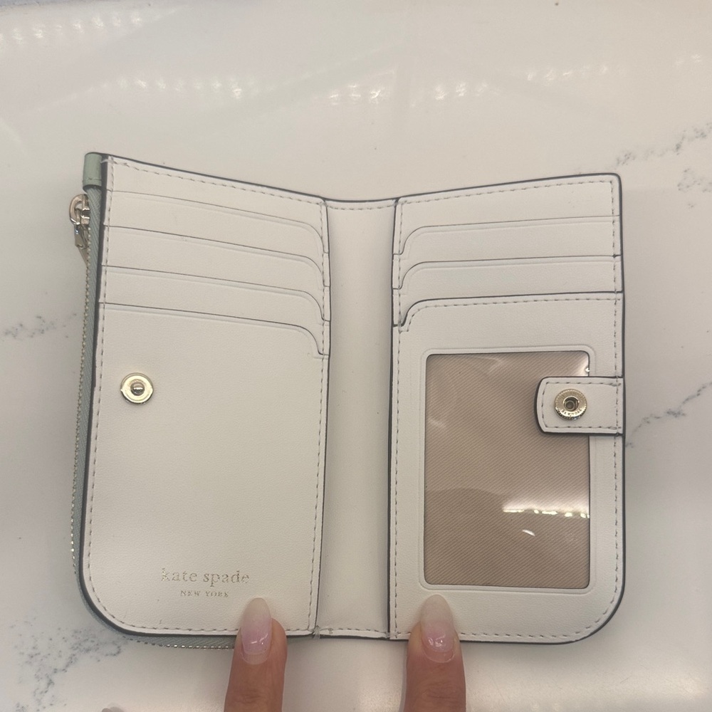 Kate Spade Mint Green Card Holder - Picture 4 of 9
